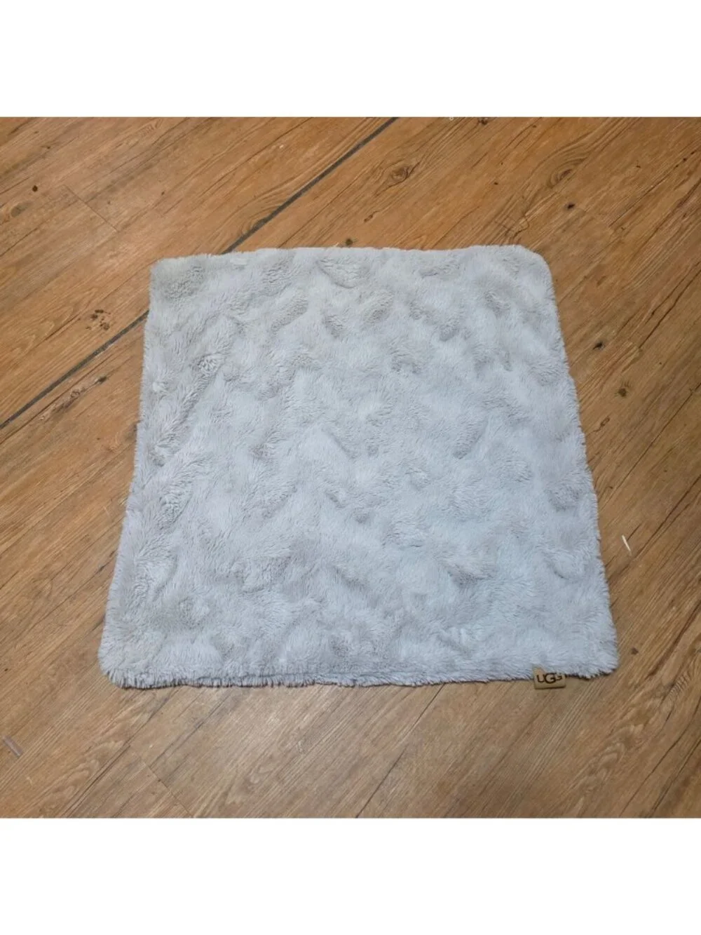 UGG Australia Faux Fur Pillow Cover 27